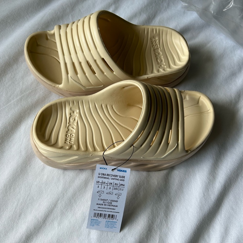 Hoka ora slides!